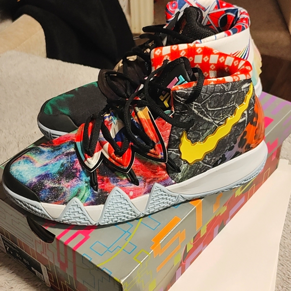 Nike KYRIE KYBRID S2 GS